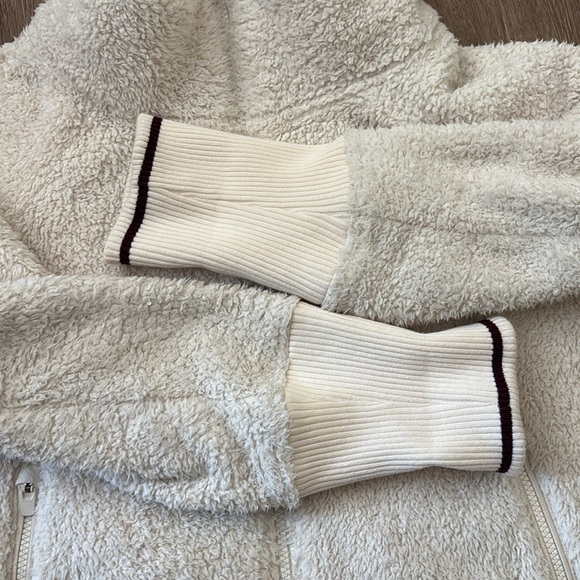 Athleta Sherpa Jacket. Size L. - Picture 7 of 7